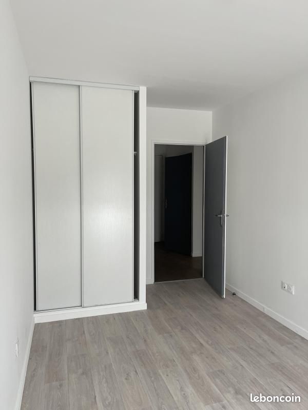 Appartement 4 pièces 80 m² · à Rueil-Malmaison · 80 m² · 1 782 €