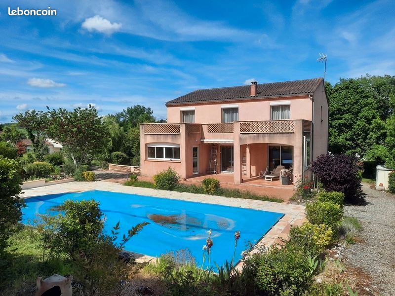 Maison 6 pièces 191 m² · à Puygouzon · 191 m² · 336 000 €