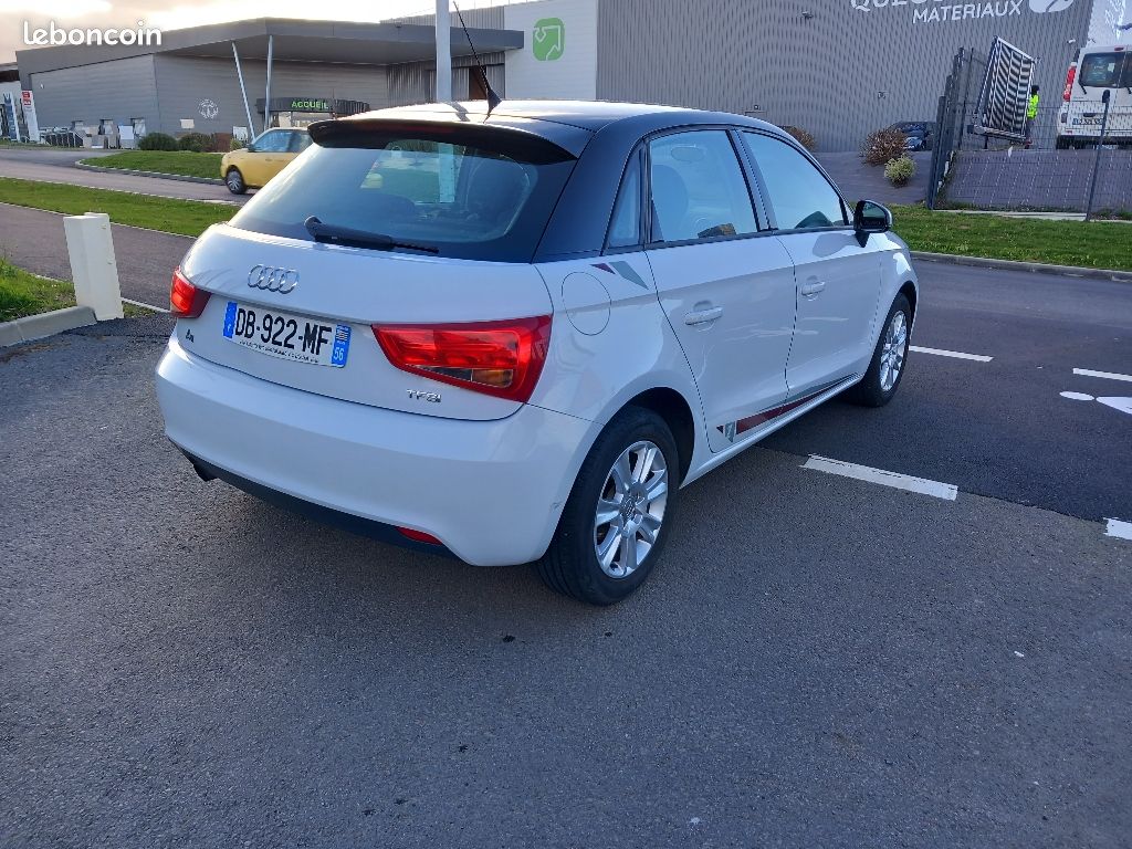 Audi A1 sportback 1.2 TFSI 86 Ambition Luxe (image 3)