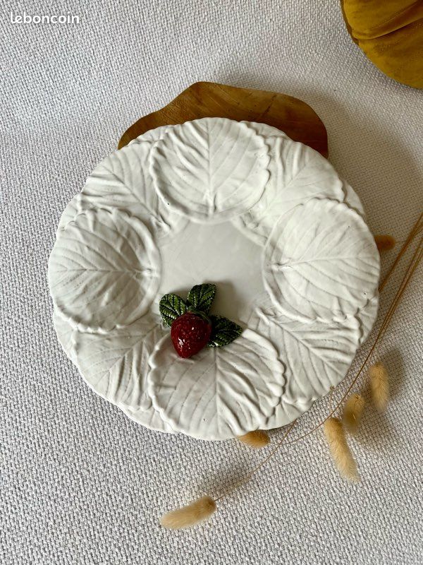 Superbe plat en cĂ©ramique blanc avec fraise đ (image 19)