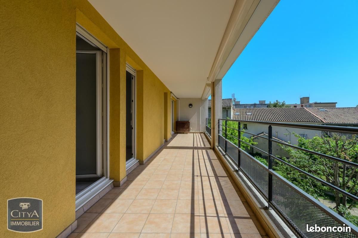 Appartement 3 pièces 64 m² · à Carpentras · 64 m² · 182 500 €