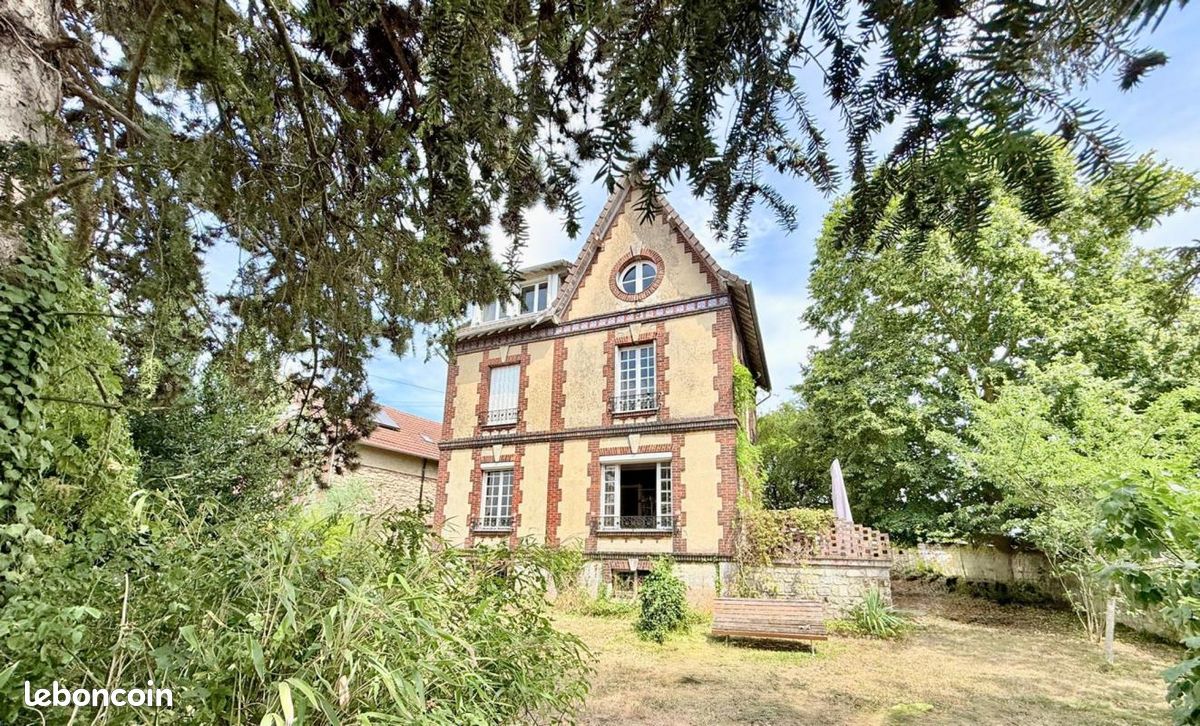 Maison 8 pièces 135 m² · à Juziers · 135 m² · 349 500 €