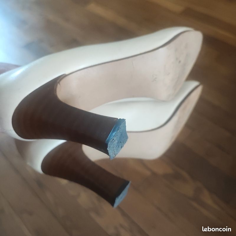 Très belle paire de chaussures beige acheter pour un mariage pour femme (image 8)