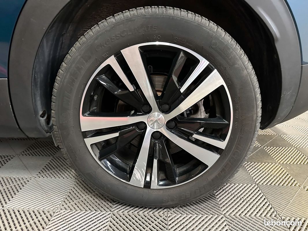 Peugeot 3008 II 1.6 THP Hybrid 225 GT (image 10)