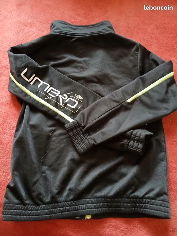 Veste Zippé Noir Garçon Umbro Diam 647770 | Espace des marques