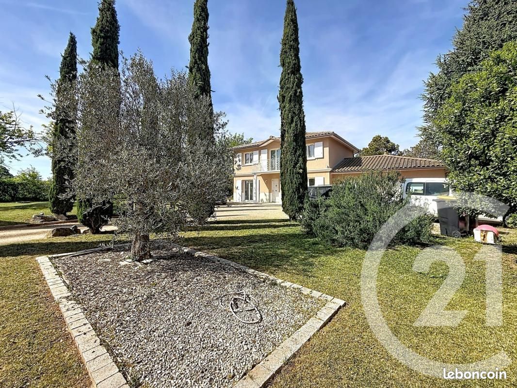 Maison 5 pièces 130 m² · à Annoisin-Chatelans · 130 m² · 480 000 €