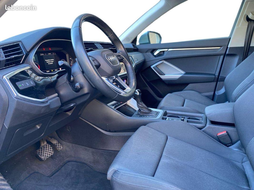 AUDI Q3 35 TDI 150 ch S tronic 7 Design (image 15)