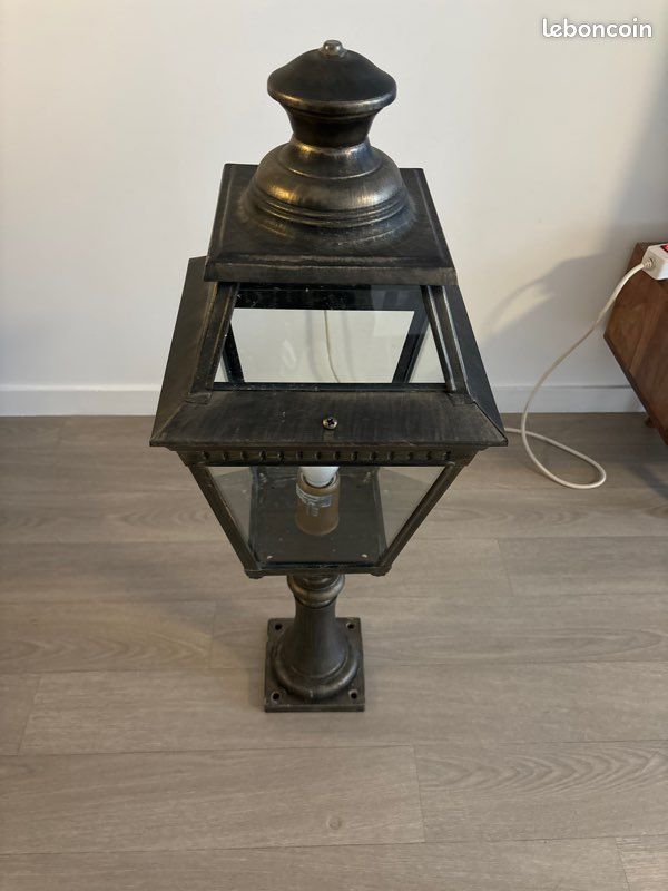 Borne lampadaire Roger pradier (image 1)