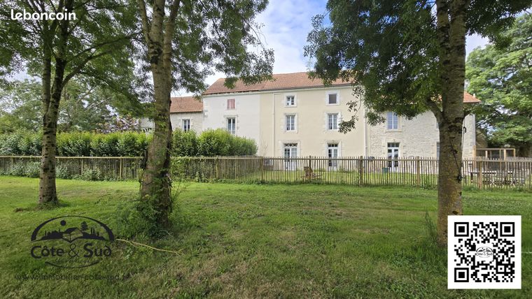 Maison 26 pièces 702 m²