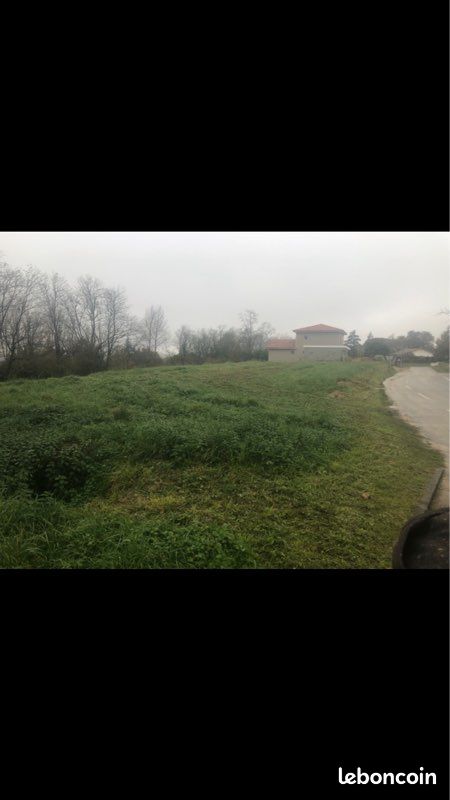 À vendre 2 terrains constructibles · à Bélus · 79 000 €