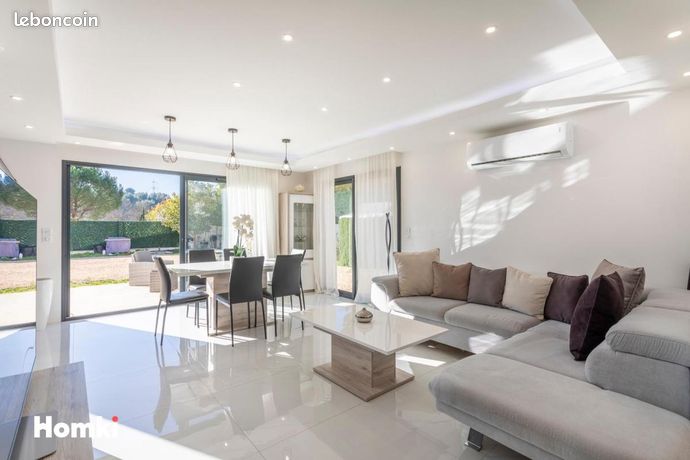 Maison 6 pièces 120 m² — 3