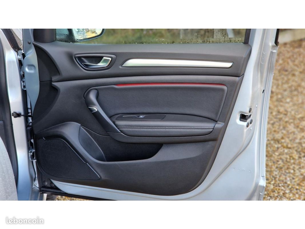 RENAULT MEGANE Mégane 1.5 Blue dCi - 115 2023 IV BERLINE Evolution PHASE 2 (image 25)