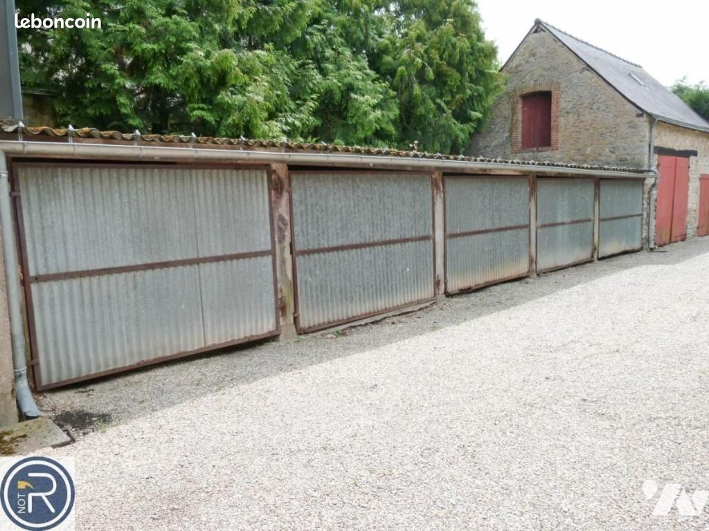 Garage LAVAL · 55 €/mois