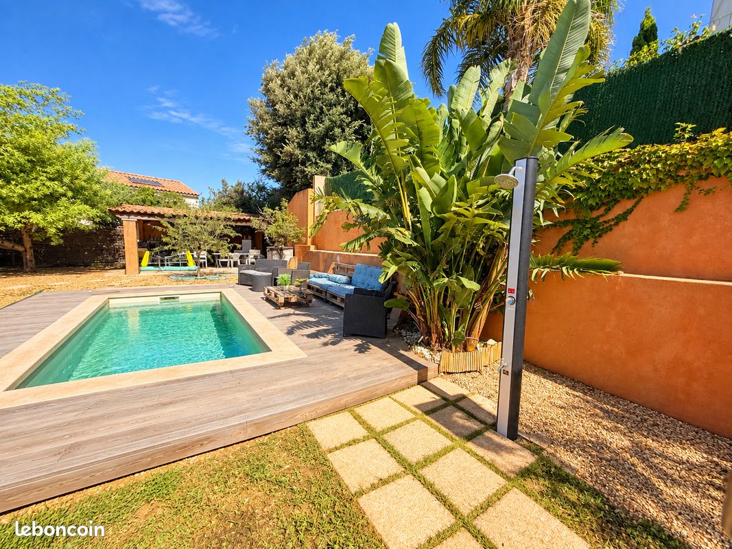 Maison 5 pièces 76 m² · à Six-Fours-les-Plages · 76 m² · 2 300 €/mois
