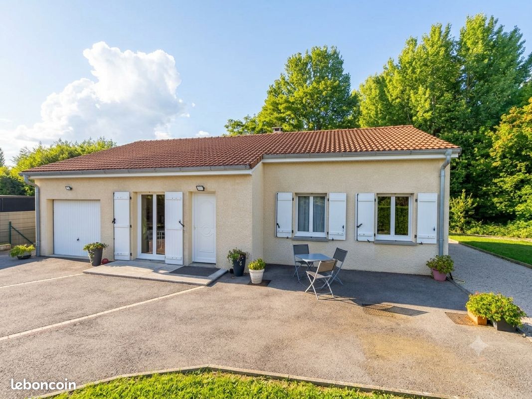 Maison 4 pièces 93 m² · à Bourgoin-Jallieu · 93 m² · 300 000 €