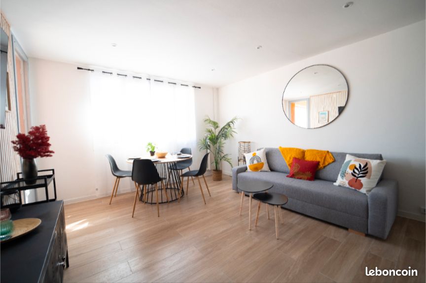 Appartement 6 pièces 80 m² · à Nîmes · 80 m² · 1 400 €