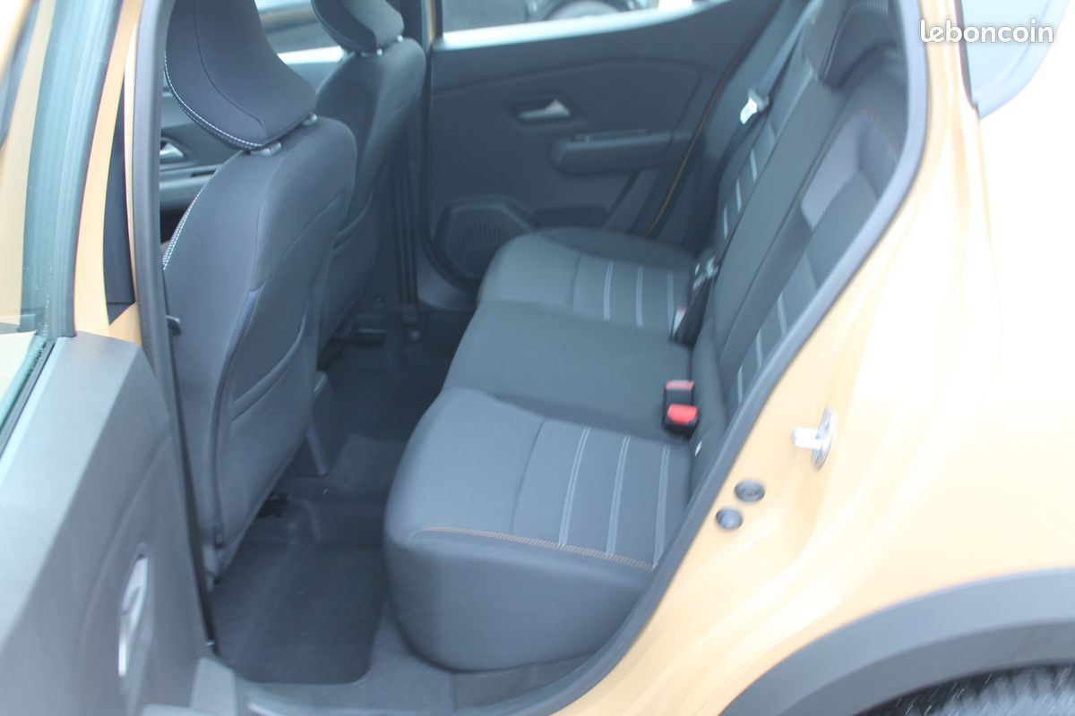 Dacia Sandero III Stepway 1.0 TCE 110 Expression Caméra de recul, Avertisseur Angles morts, Radar Avant et Arrière.......... 10 Kilomètres (image 5)