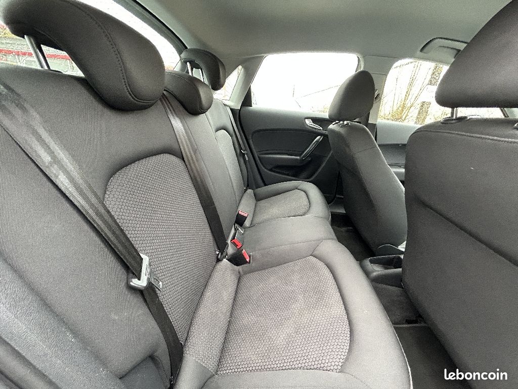 Audi A1 sportback 1.6 TDI 90 Attraction (image 6)