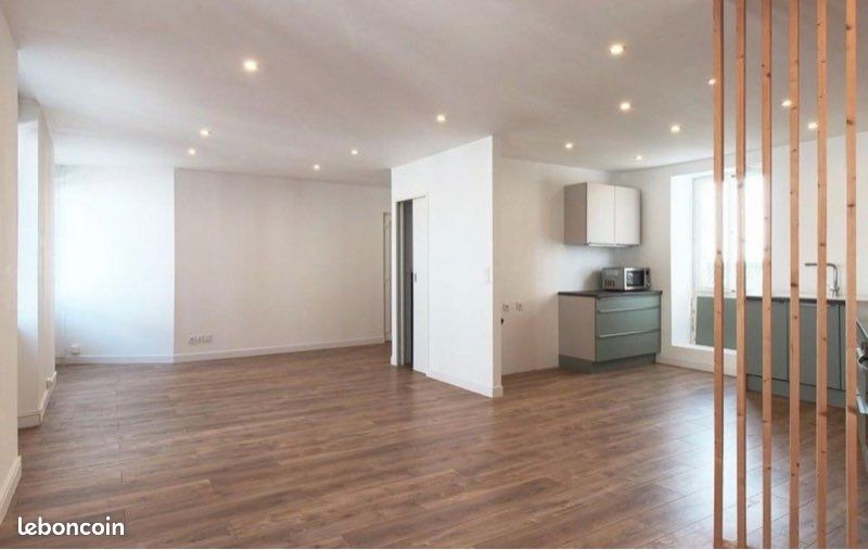 Appartement 3 pièces 100 m² · à Marseille · 100 m² · 1 050 €/mois