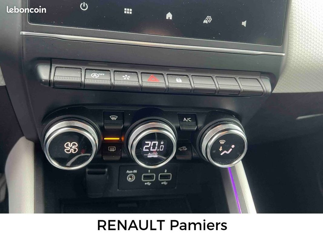RENAULT Clio TCe 90 Techno (image 15)