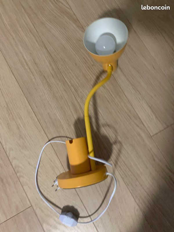 Lampe de chevet jaune (image 2)