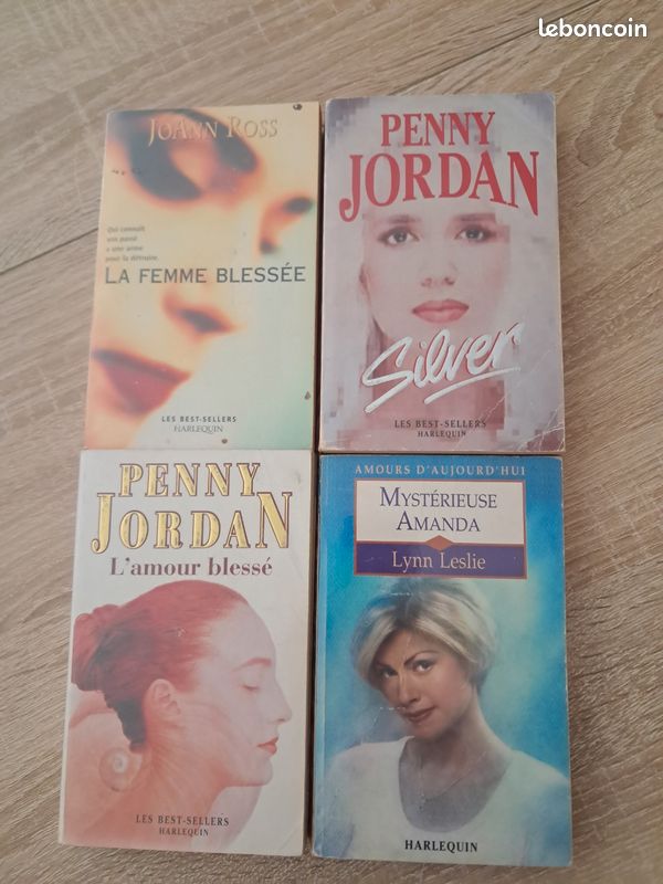 Lot de 4 livres Harlequin (image 1)