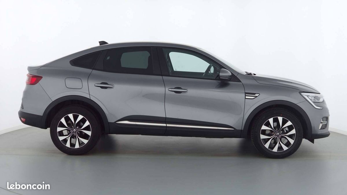 Renault arkana e tech 145 business (image 10)