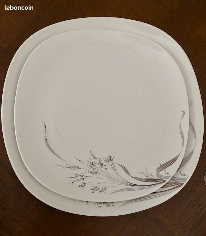 Service complet porcelaine 48 assiettes et 9 plats (image 4)