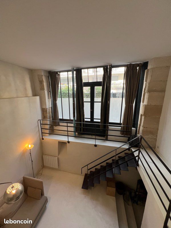 Appartement 2 pièces 67 m² · à Paris · 67 m² · 390 000 €