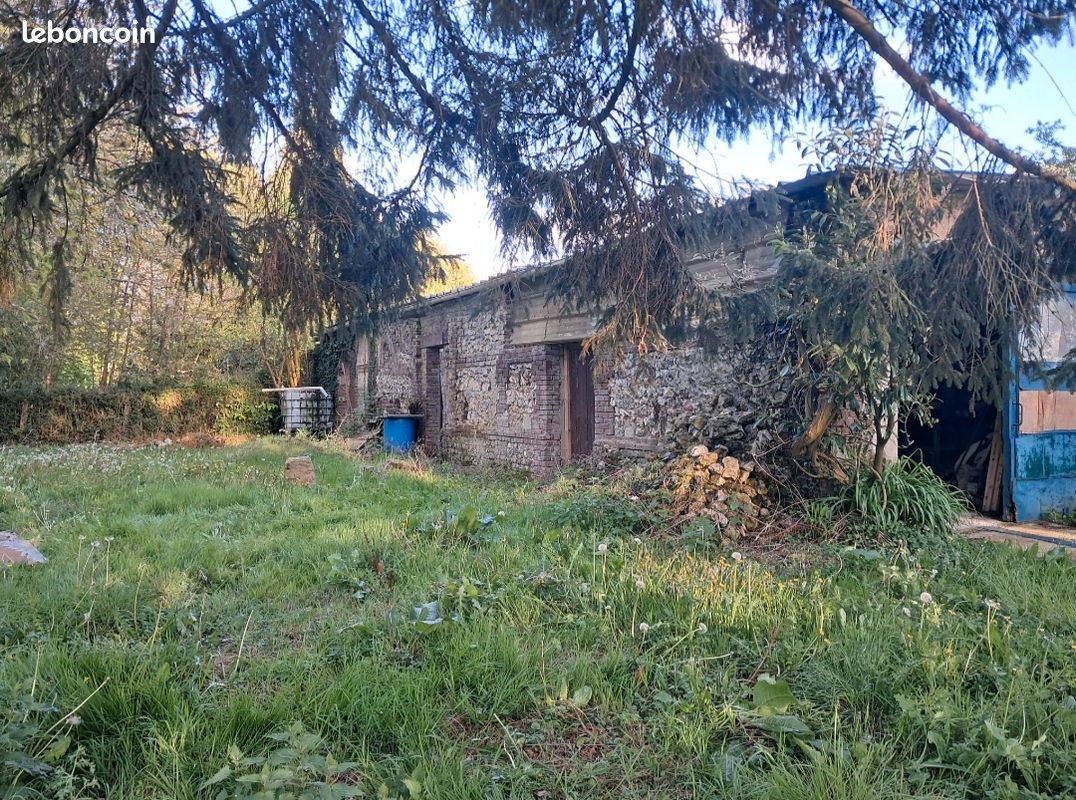 Local commercial 1 pièce 130 m² · à Lindebeuf · 130 m² · 24 900 €