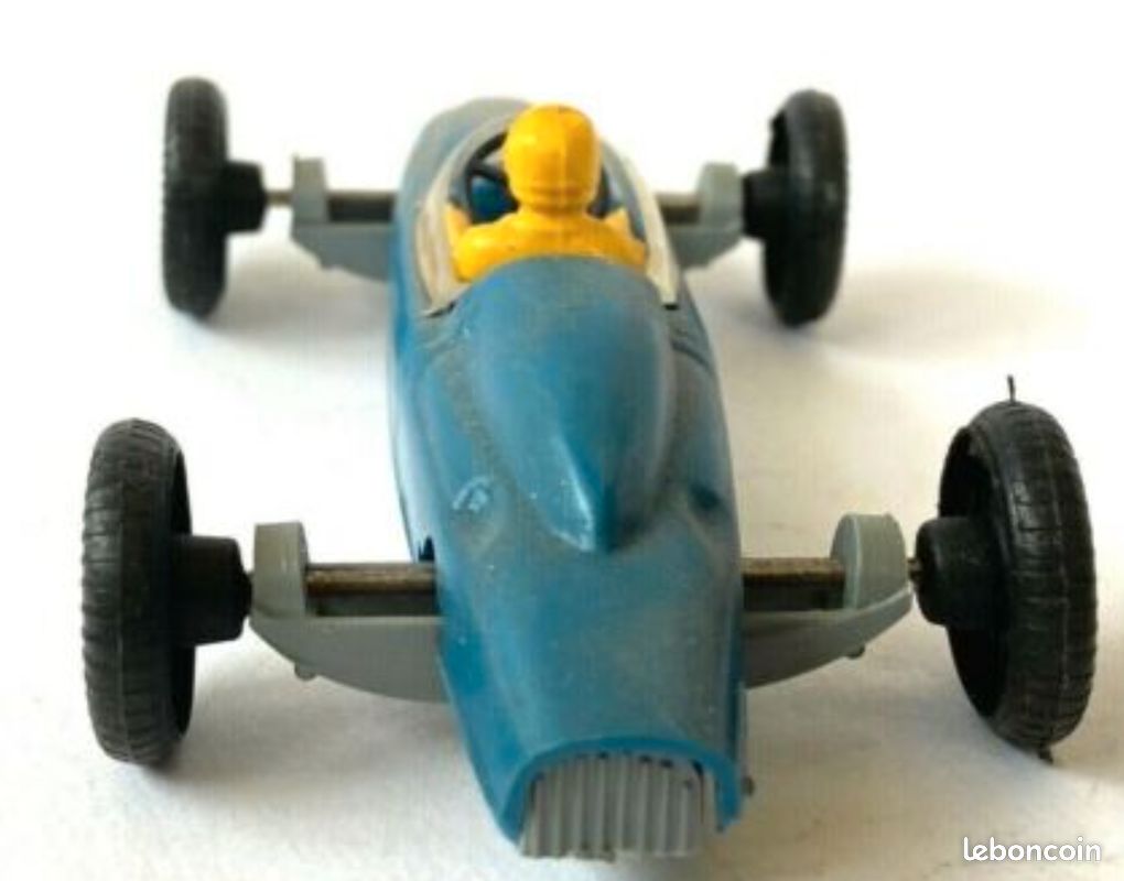 Vintage voiture de course collector CLE FERRARI F1 1/32 1969 (image 4)