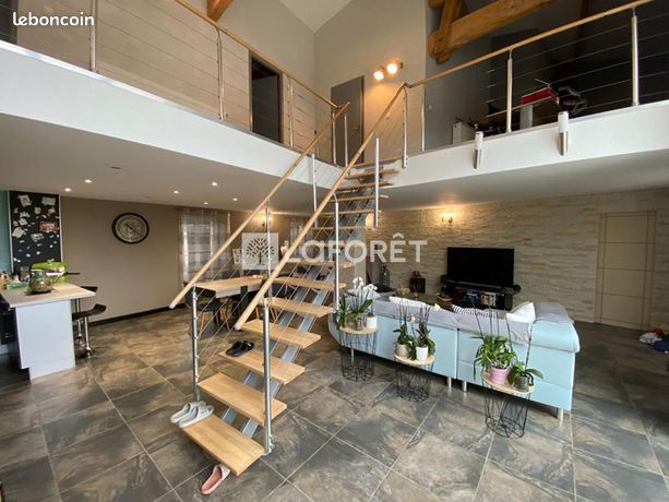 Propriété 6 pièces 200 m²