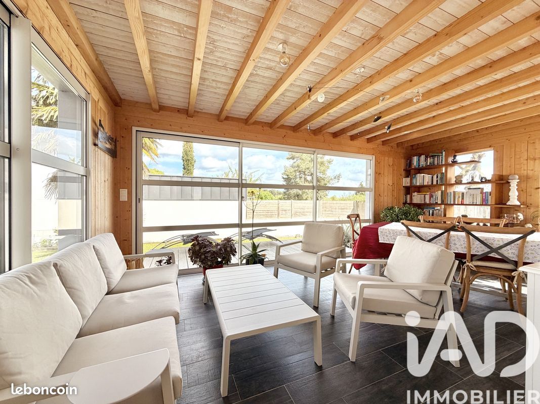 Maison 8 pièces 202 m² · à Arradon · 202 m² · 695 000 €
