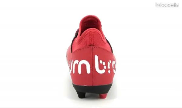 Crampons Umbro enfants neufs (image 3)
