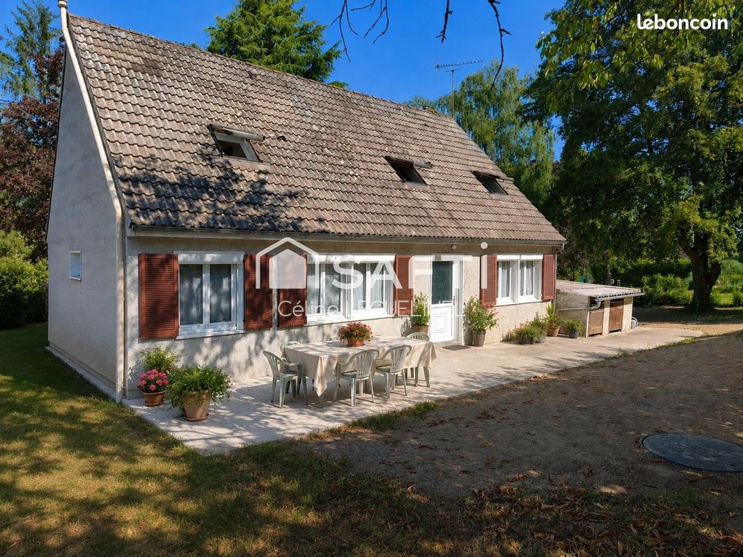 Maison 8 pièces 140 m² · à Maulette · 140 m² · 399 000 €