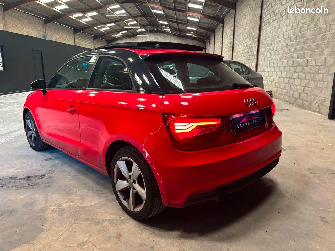 AUDI A1 A1 1.0 TFSI ultra 95 Ambiente * TOIT OUVRANT (image 3)