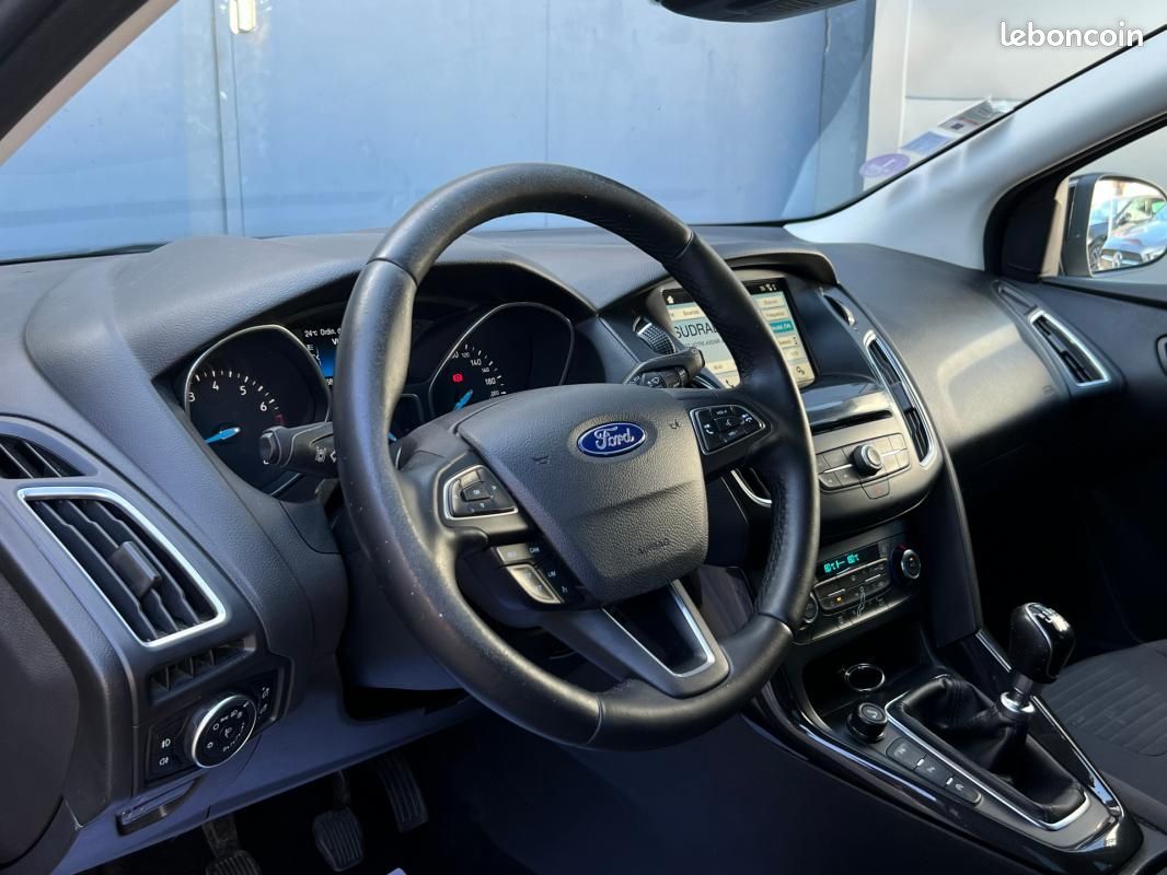 Ford Focus 1.0 EcoBoost 125 S&S Titanium / CAMERA KEYLESS DETECT ANGLE MORTS (image 5)