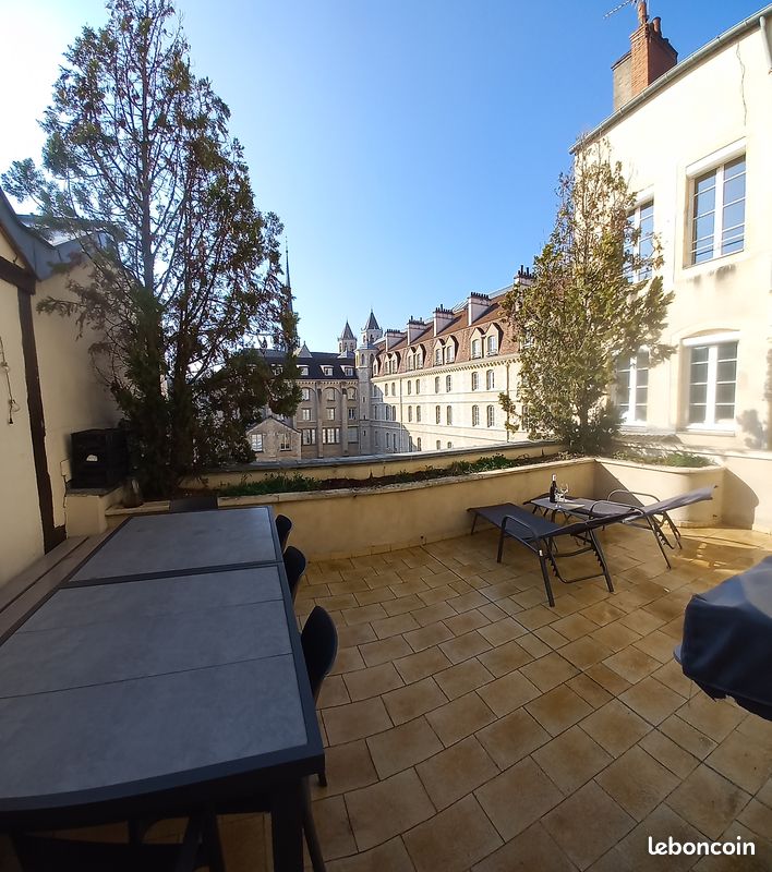 Grand appartement 4 chambres 180m2 avec terrasse et garage (image 1)