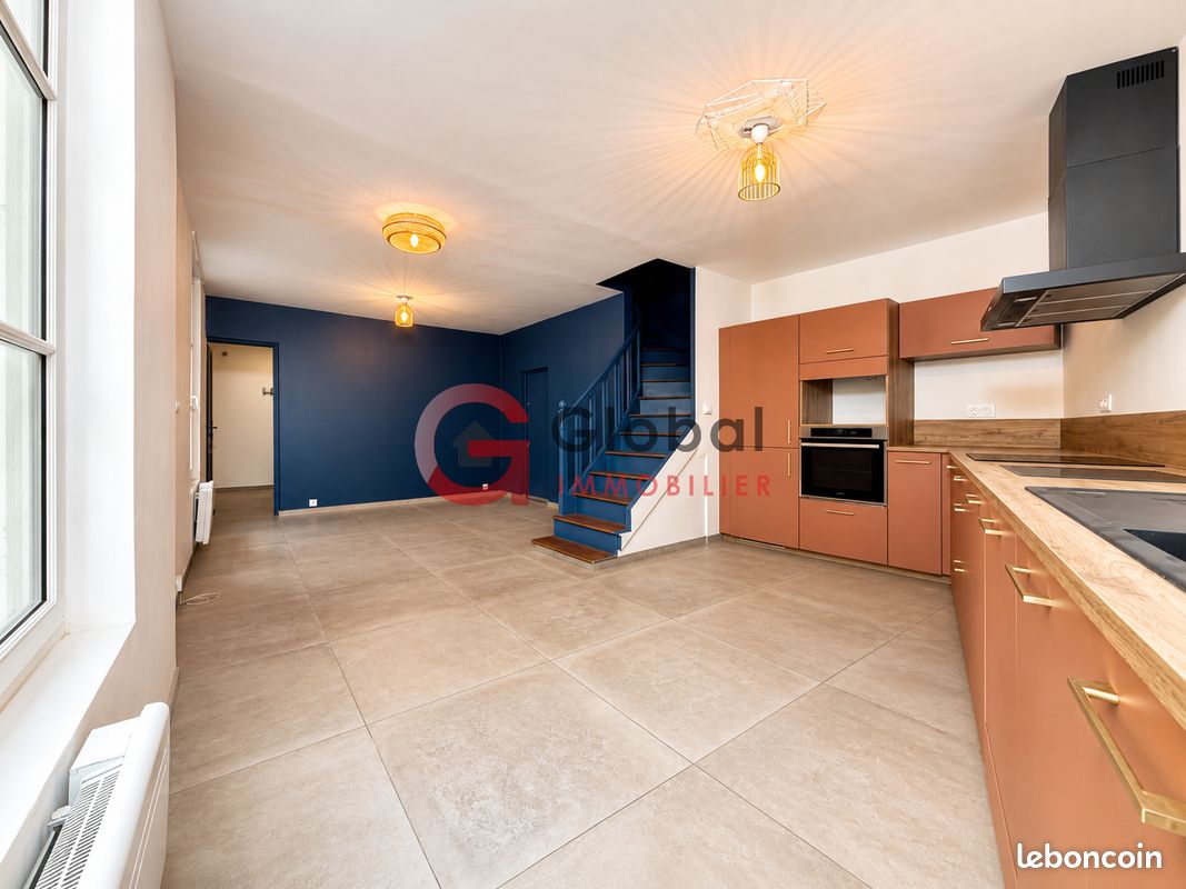Maison 5 pièces 120 m² · à Fontenay-le-Comte · 120 m² · 159 000 €
