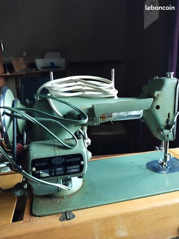 Machine à coudre (image 1)