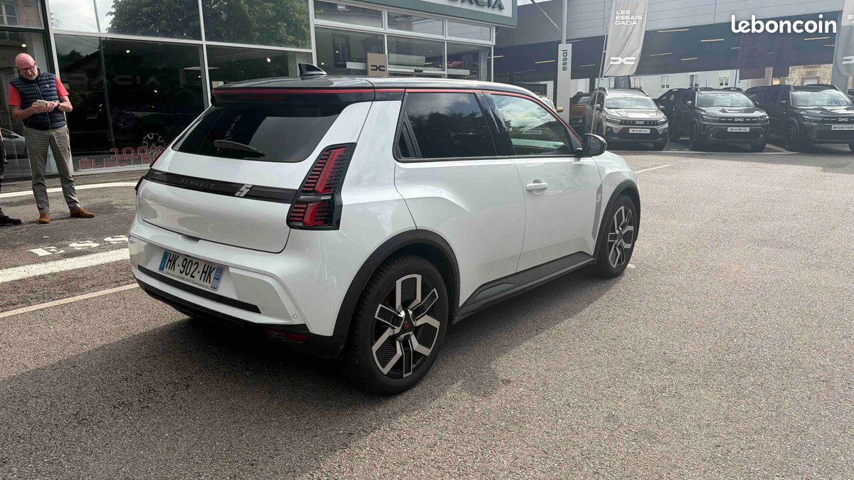 RENAULT Renault 5 E-Tech Electrique 150 ch autonomie confort Techno (image 5)