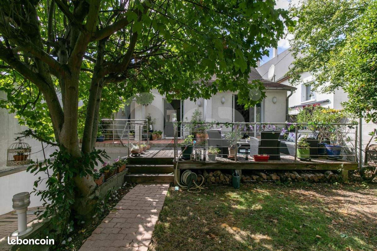 Maison 5 pièces 112 m² · à Ormesson-sur-Marne · 112 m² · 449 000 €