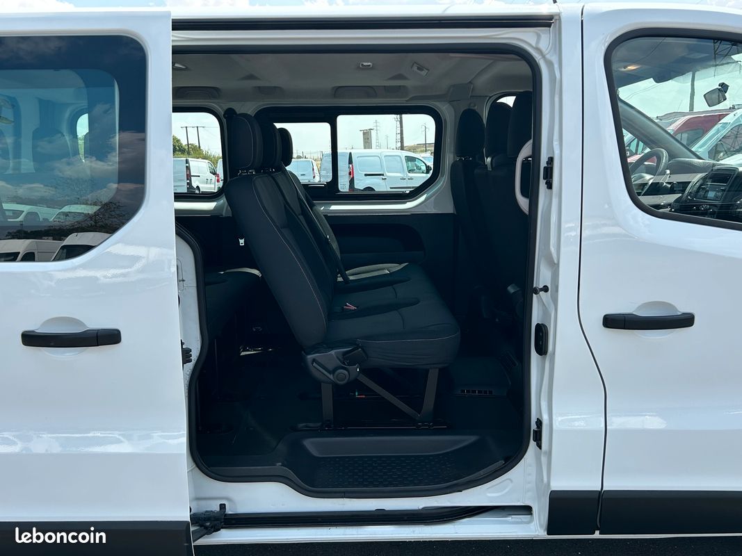 Renault Trafic 1.6 DCI 125ch S&S Fourgon L1H1 COMBI 9 PLACES PACK ZEN S&S (image 11)