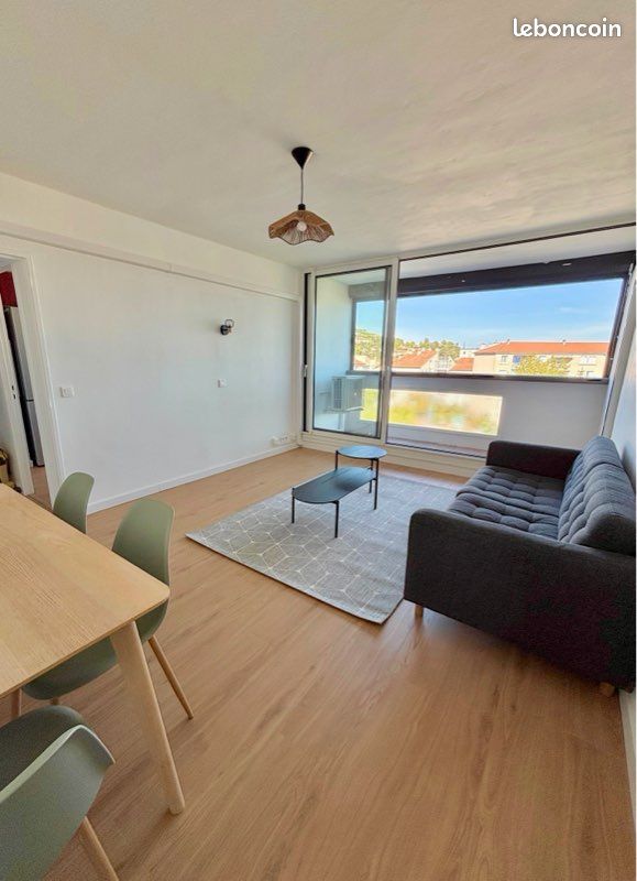Appartement 3 pièces 60 m² · à Manosque · 60 m² · 830 €/mois