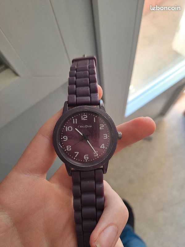 Montre homme violette sans pile (image 1)