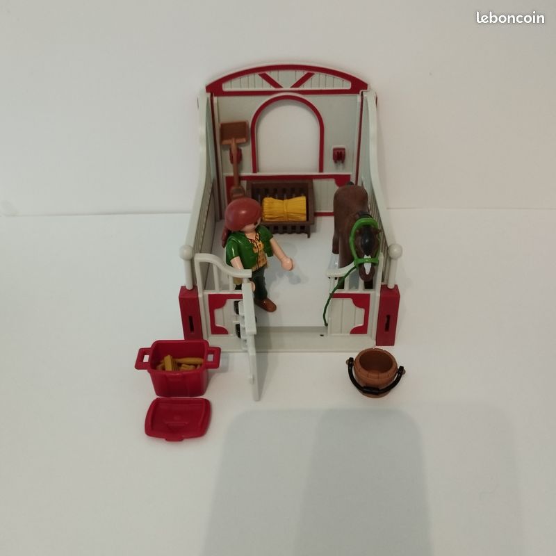 Playmobil 5108 - Cheval et palefrenière (image 2)