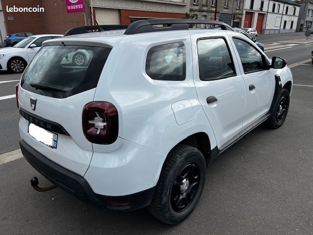DACIA DUSTER 1.5 BLUEDCI 95 Ch ESSENTIEL 4*2 ATTELAGE CLIM PREMIERE MAIN (image 3)