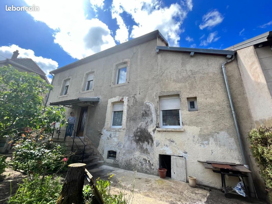 Maison 8 pièces 143 m² · à Échenoz-la-Méline · 143 m² · 169 000 €