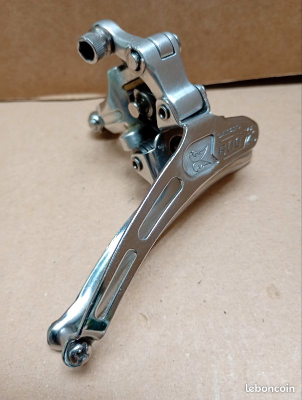 Dérailleur avant Shimano 600 arabesque vintage