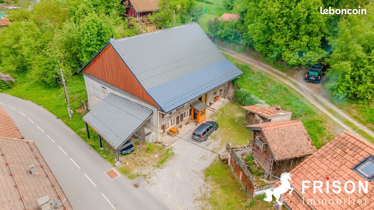 Maison 5 pièces 93 m² · à Thollon-les-Mémises · 93 m² · 420 000 €
